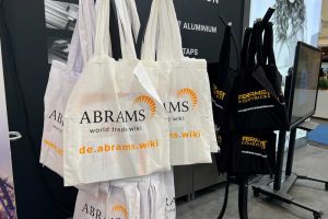 hannover-messe-trade-fair-2024-stand-bags